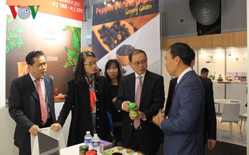 Vietnam’s food products introduced at Paris international food industry expo - ảnh 1